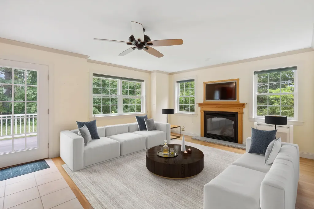 4 Preston Lane Kennebunk ME 04043