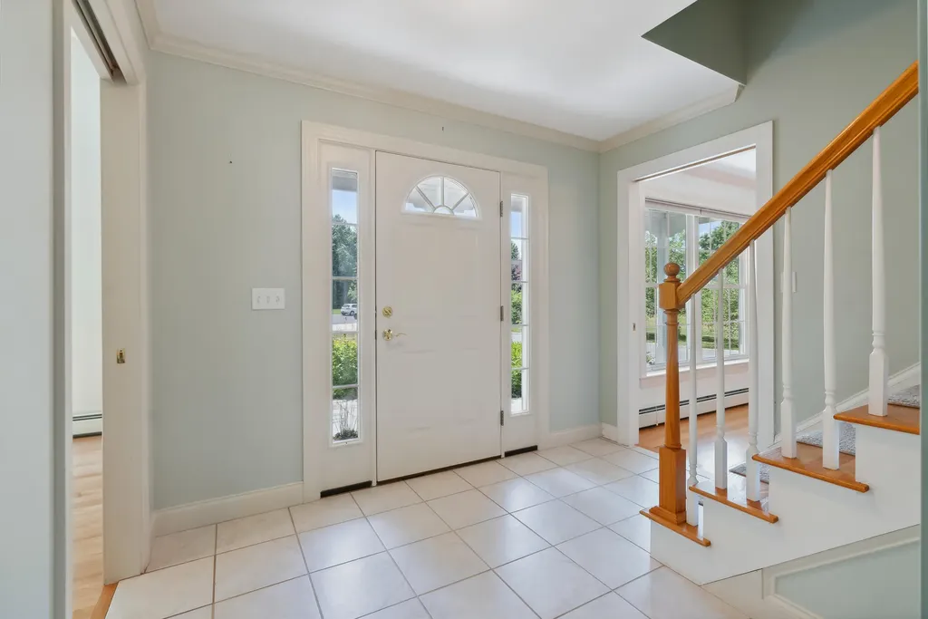 4 Preston Lane Kennebunk ME 04043