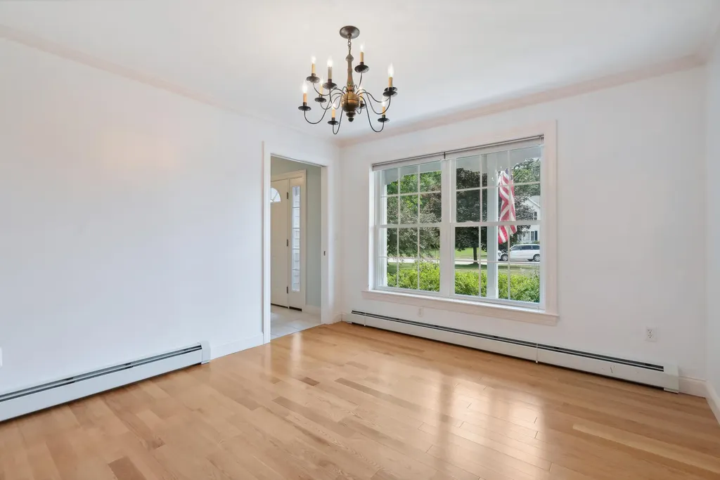 4 Preston Lane Kennebunk ME 04043