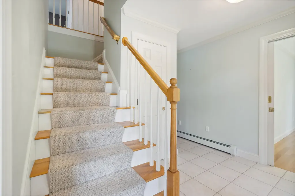 4 Preston Lane Kennebunk ME 04043