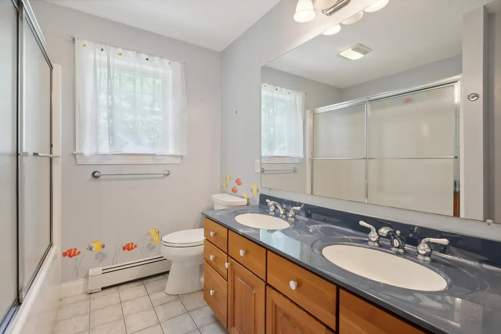 4 Preston Lane Kennebunk ME 04043