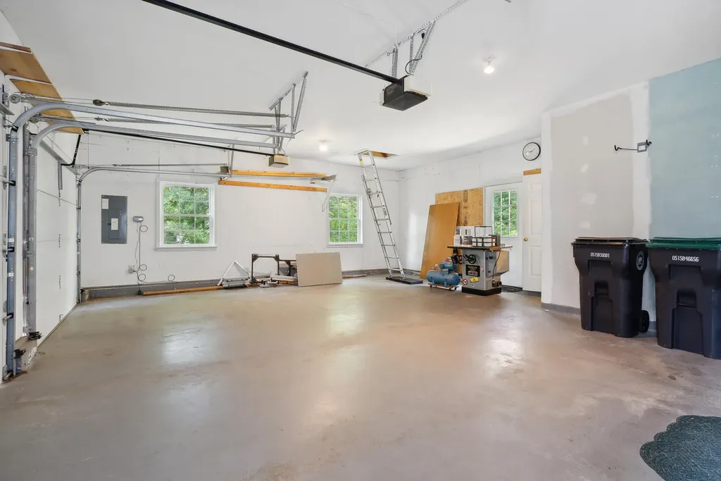 4 Preston Lane Kennebunk ME 04043