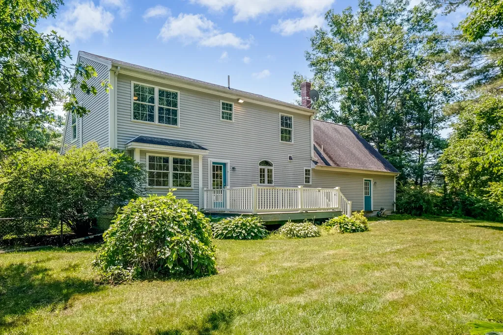 4 Preston Lane Kennebunk ME 04043