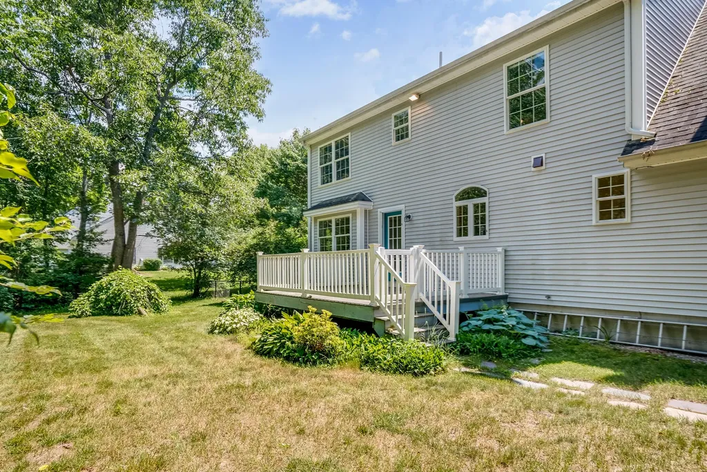 4 Preston Lane Kennebunk ME 04043