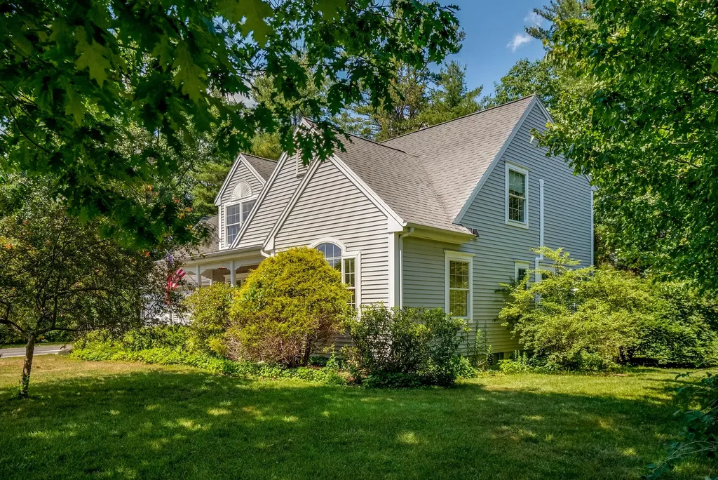 4 Preston Lane Kennebunk ME 04043