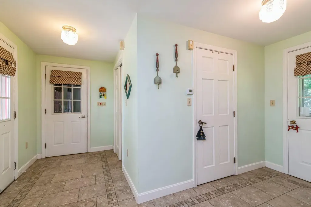 139 Whitten Road Kennebunk ME 04043