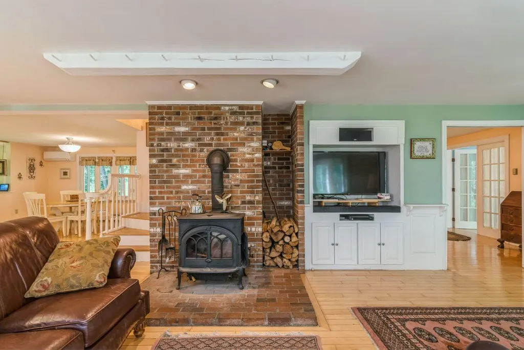 139 Whitten Road Kennebunk ME 04043