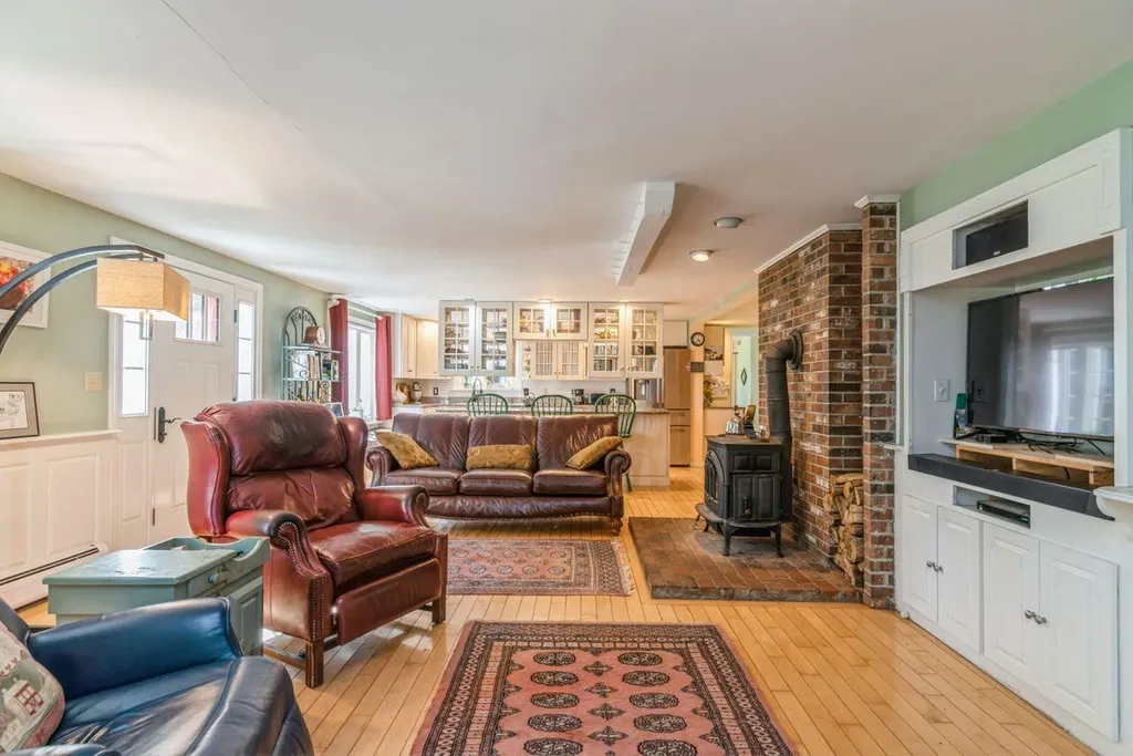 139 Whitten Road Kennebunk ME 04043