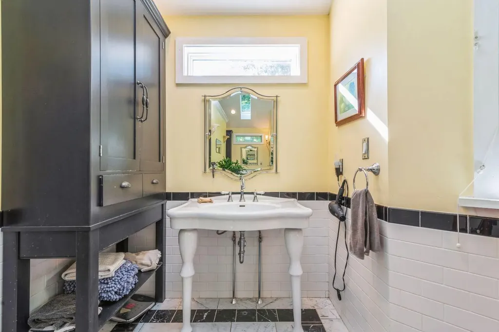 139 Whitten Road Kennebunk ME 04043