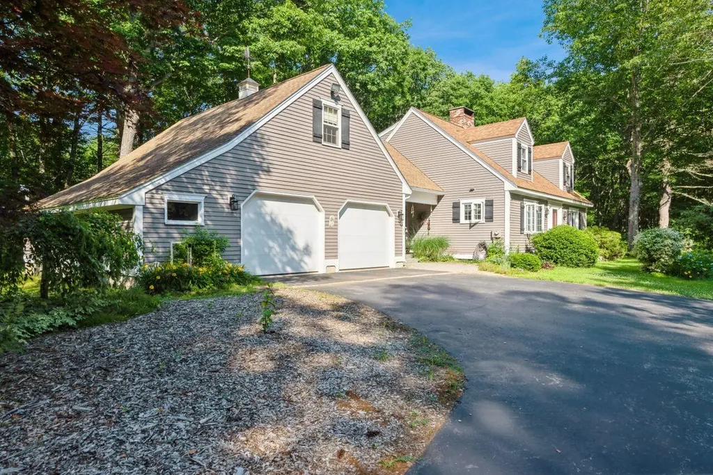 139 Whitten Road Kennebunk ME 04043