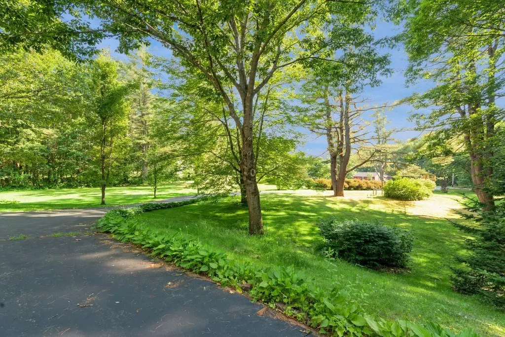 139 Whitten Road Kennebunk ME 04043