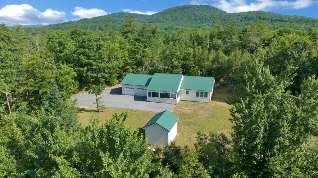 62 Jornat Drive Cornish ME 04020