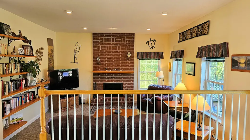 82 Chestnut Trail Bangor ME 04401