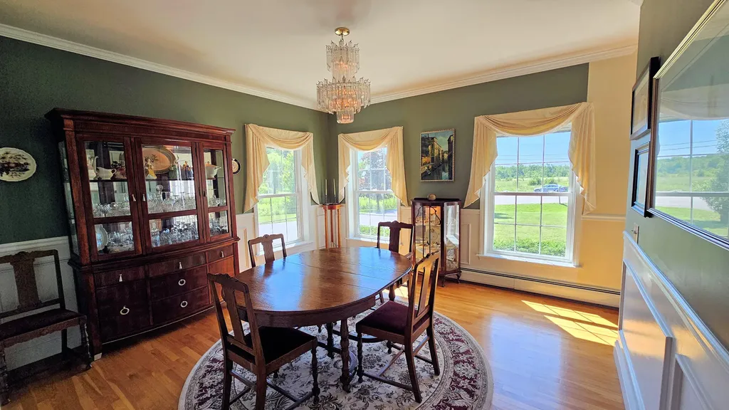 82 Chestnut Trail Bangor ME 04401