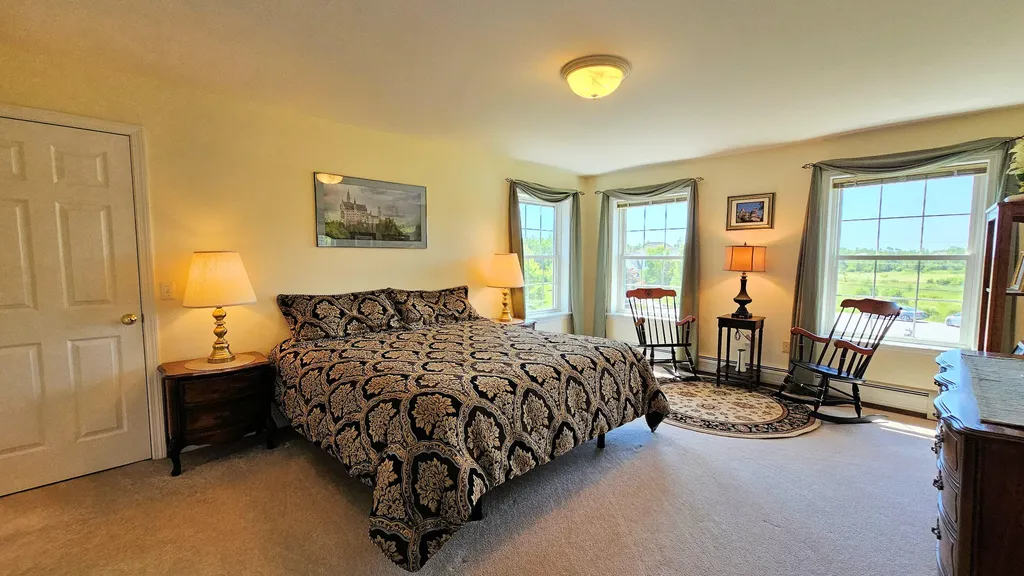 82 Chestnut Trail Bangor ME 04401