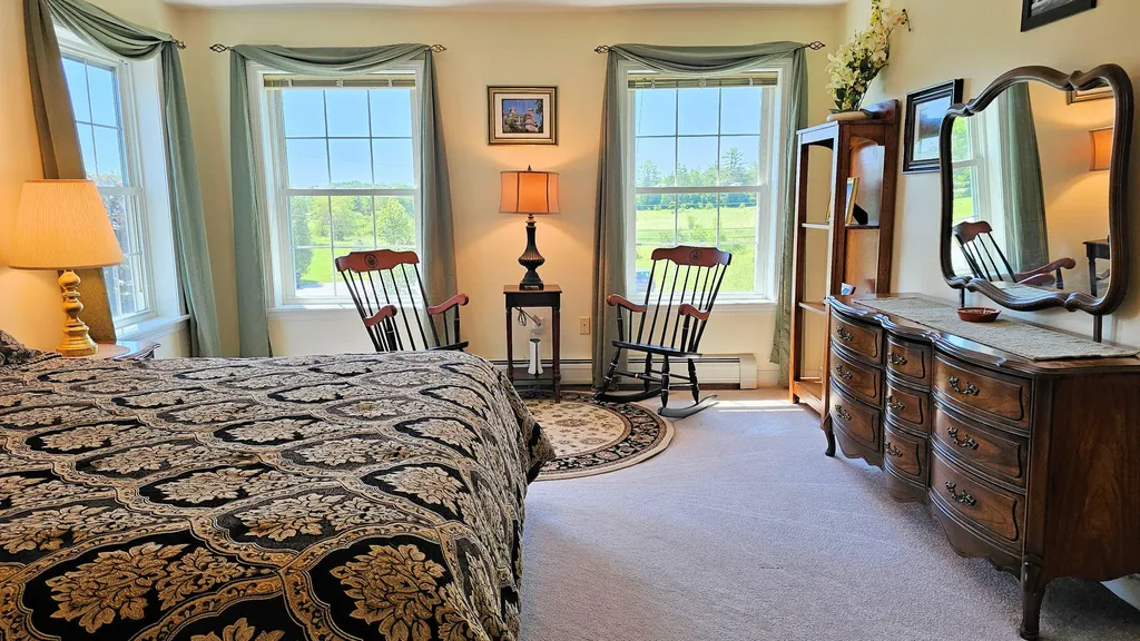 82 Chestnut Trail Bangor ME 04401