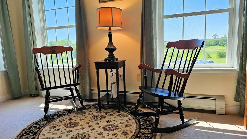 82 Chestnut Trail Bangor ME 04401