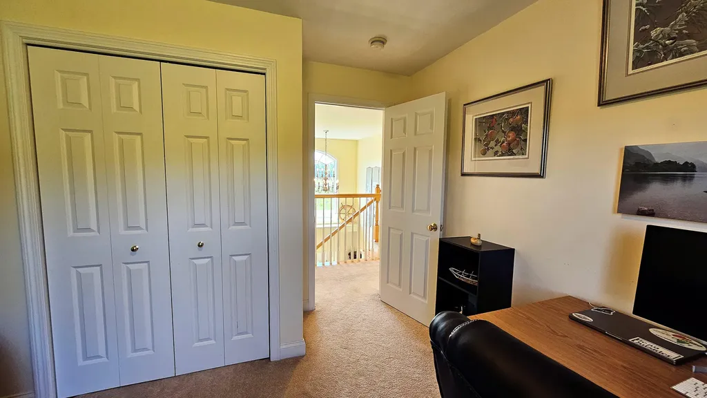 82 Chestnut Trail Bangor ME 04401