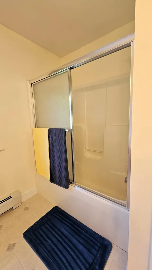 82 Chestnut Trail Bangor ME 04401