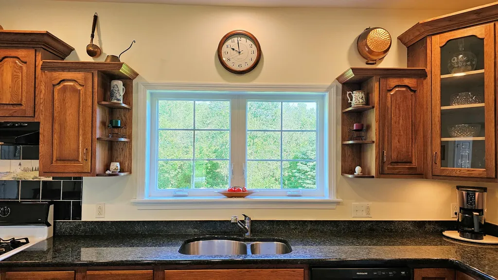 82 Chestnut Trail Bangor ME 04401