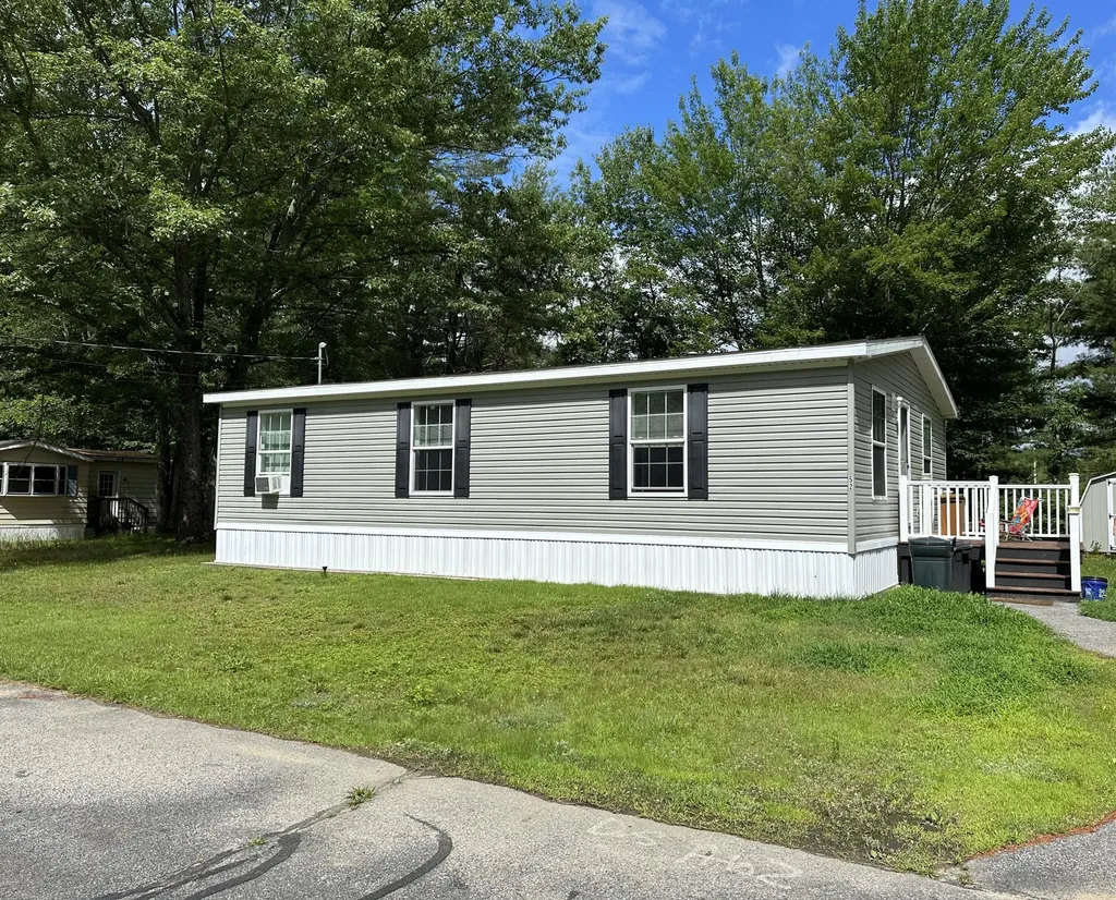 52 Willow Drive Sanford ME 04073