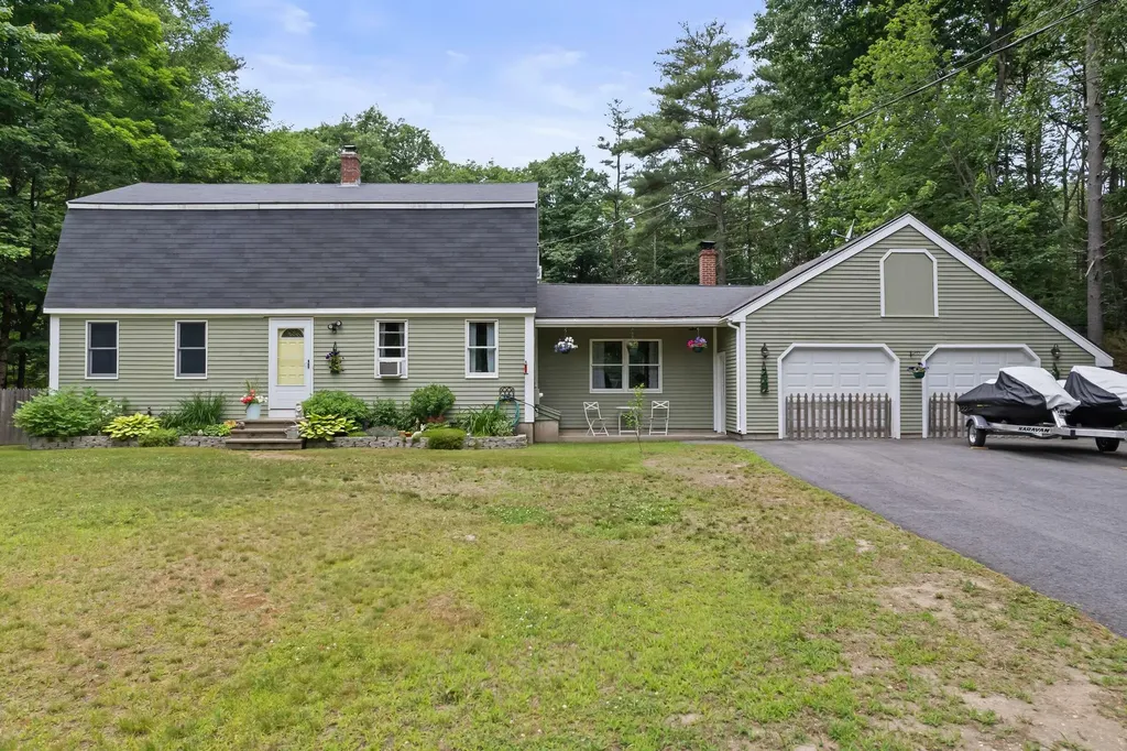 21 Pine Country Drive Buxton ME 04093