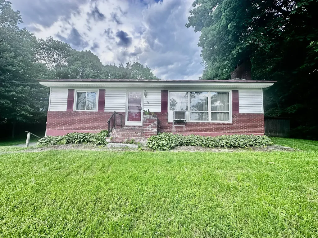 13 Sunset Terrace Waterville ME 04901