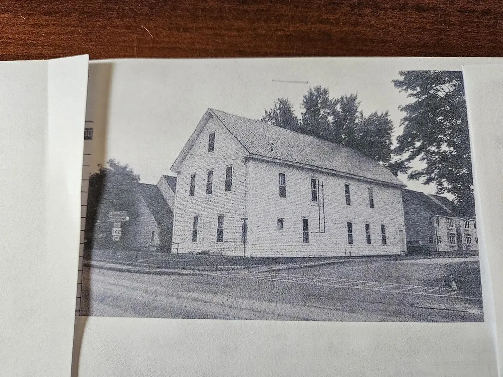 52 Main Street Dixfield ME 04224