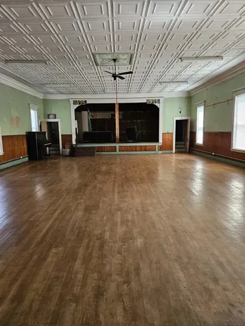52 Main Street Dixfield ME 04224