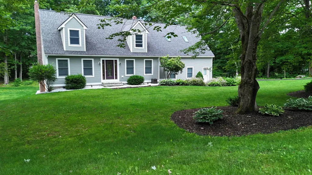 186 Fairway Drive Auburn ME 04210