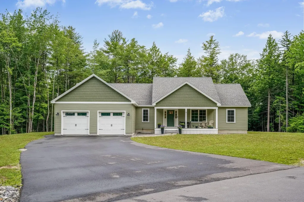 35 Perreault Way Brunswick ME 04011