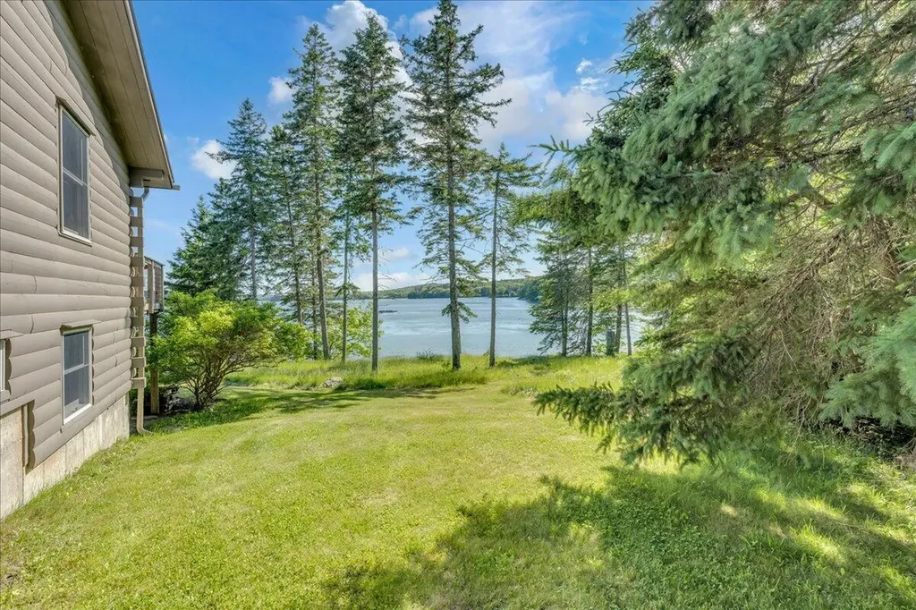 123 The Narrows Way Blue Hill ME 04614