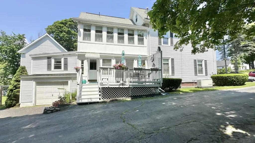 219 Center Street Brewer ME 04412