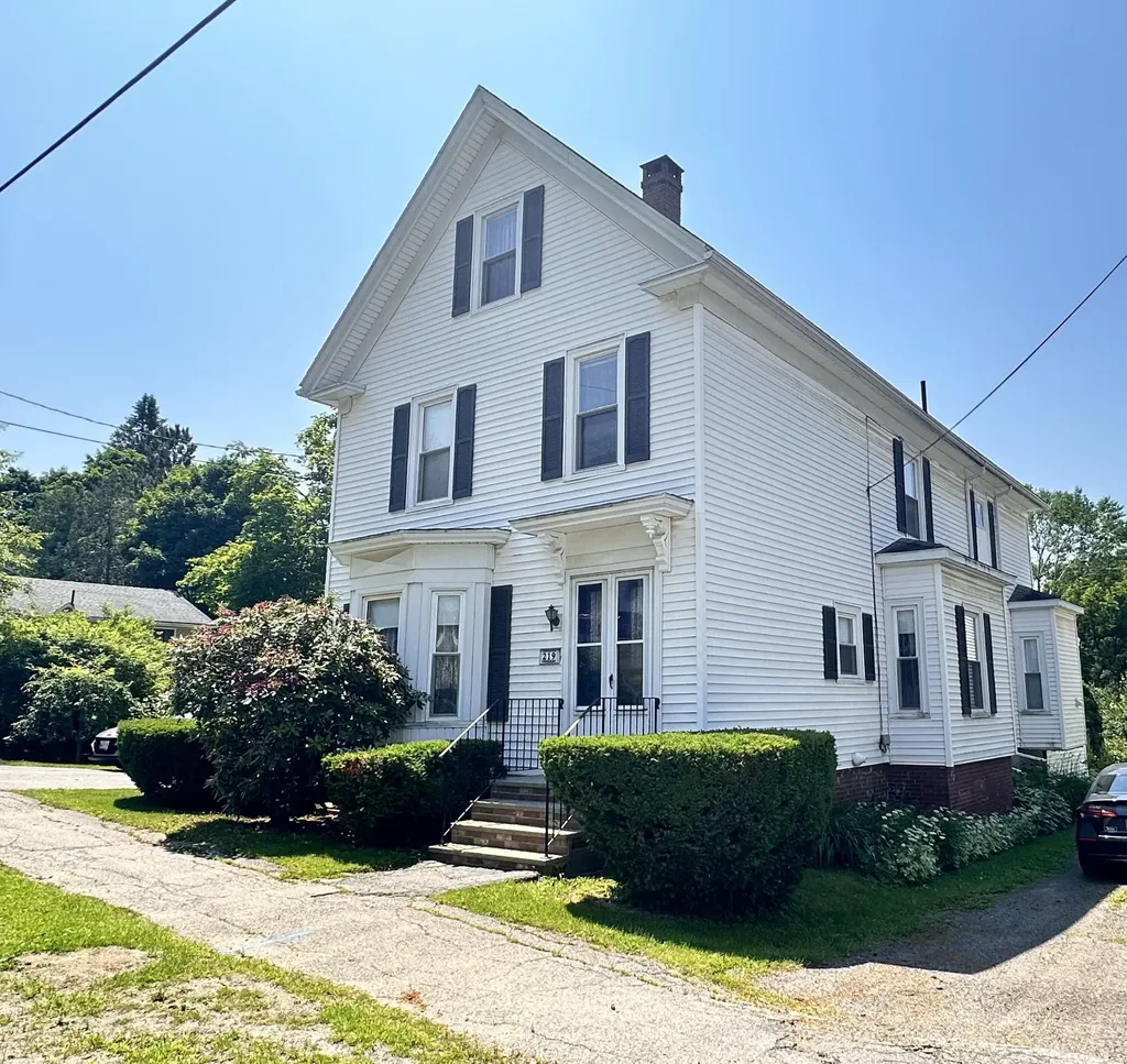 219 Center Street Brewer ME 04412