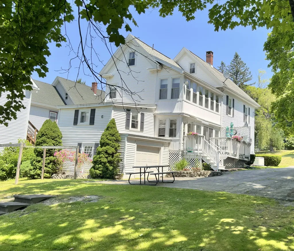 219 Center Street Brewer ME 04412