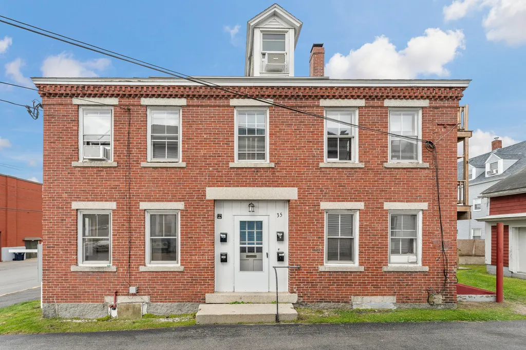 35 Foss Street Biddeford ME 04005