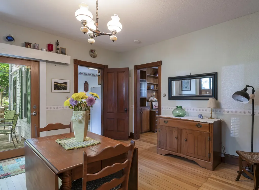 6 Oliver Street Bath ME 04530