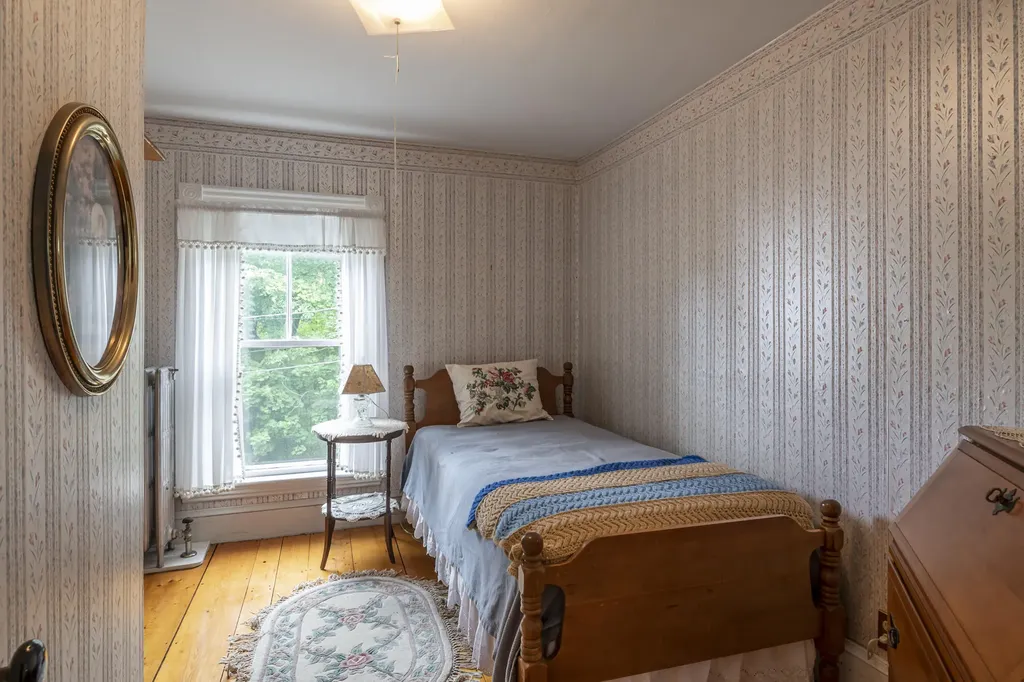 6 Oliver Street Bath ME 04530