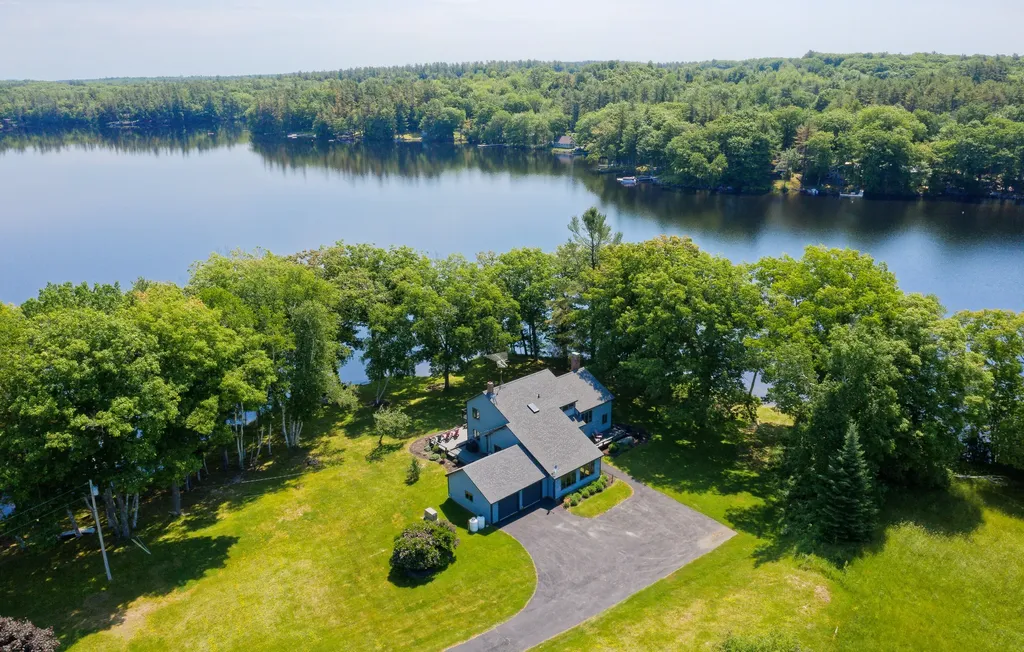 48 Northeast Lane Nobleboro ME 04555