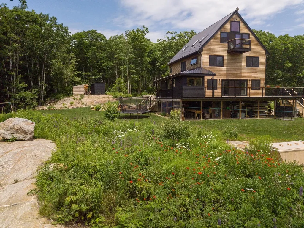 54 S Ridge Drive Lincolnville ME 04849