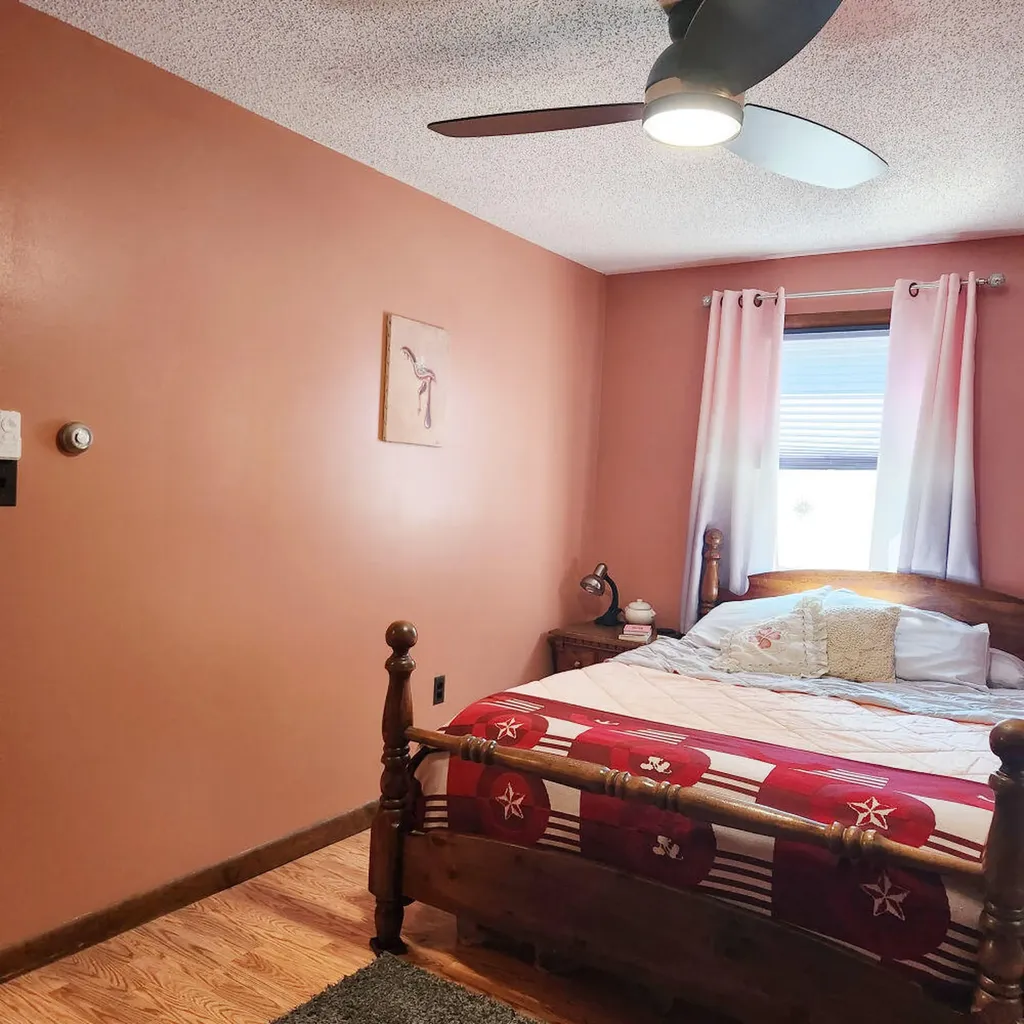 17 Rolfe Circle Gardiner ME 04345