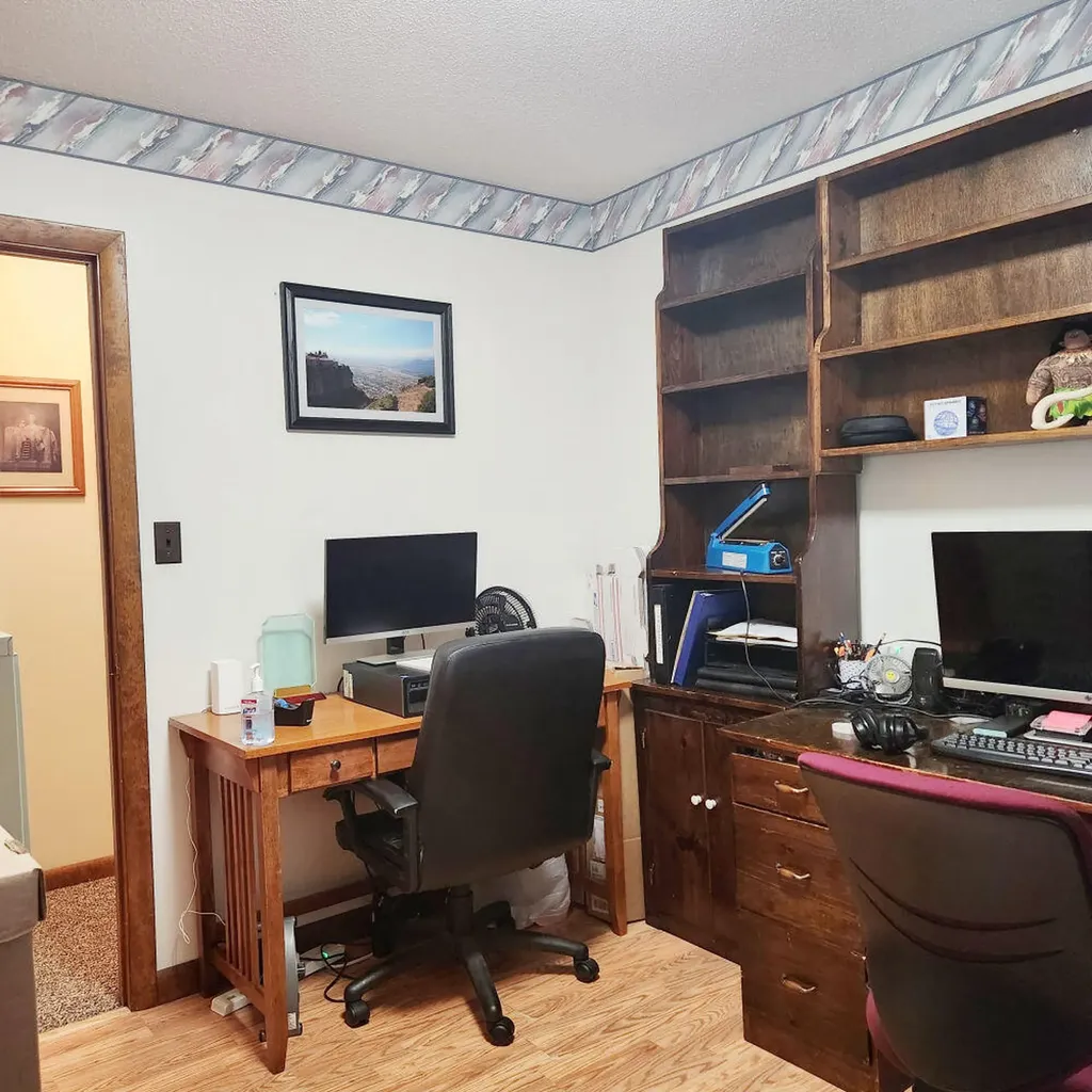 17 Rolfe Circle Gardiner ME 04345
