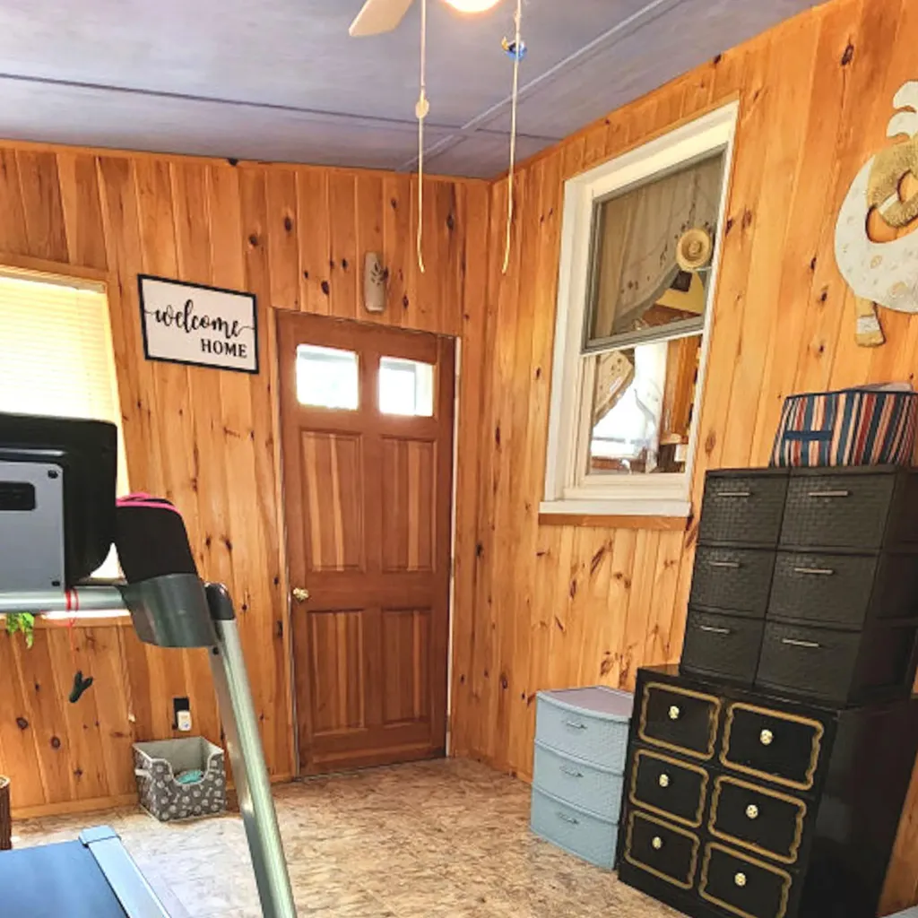 17 Rolfe Circle Gardiner ME 04345