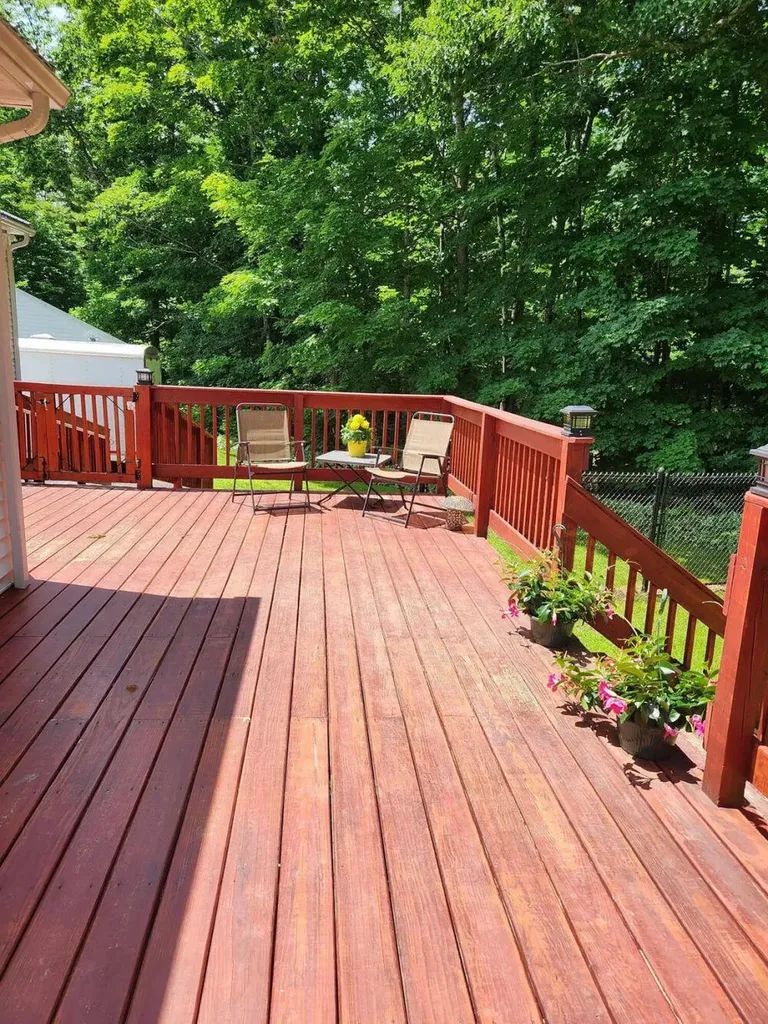 17 Rolfe Circle Gardiner ME 04345