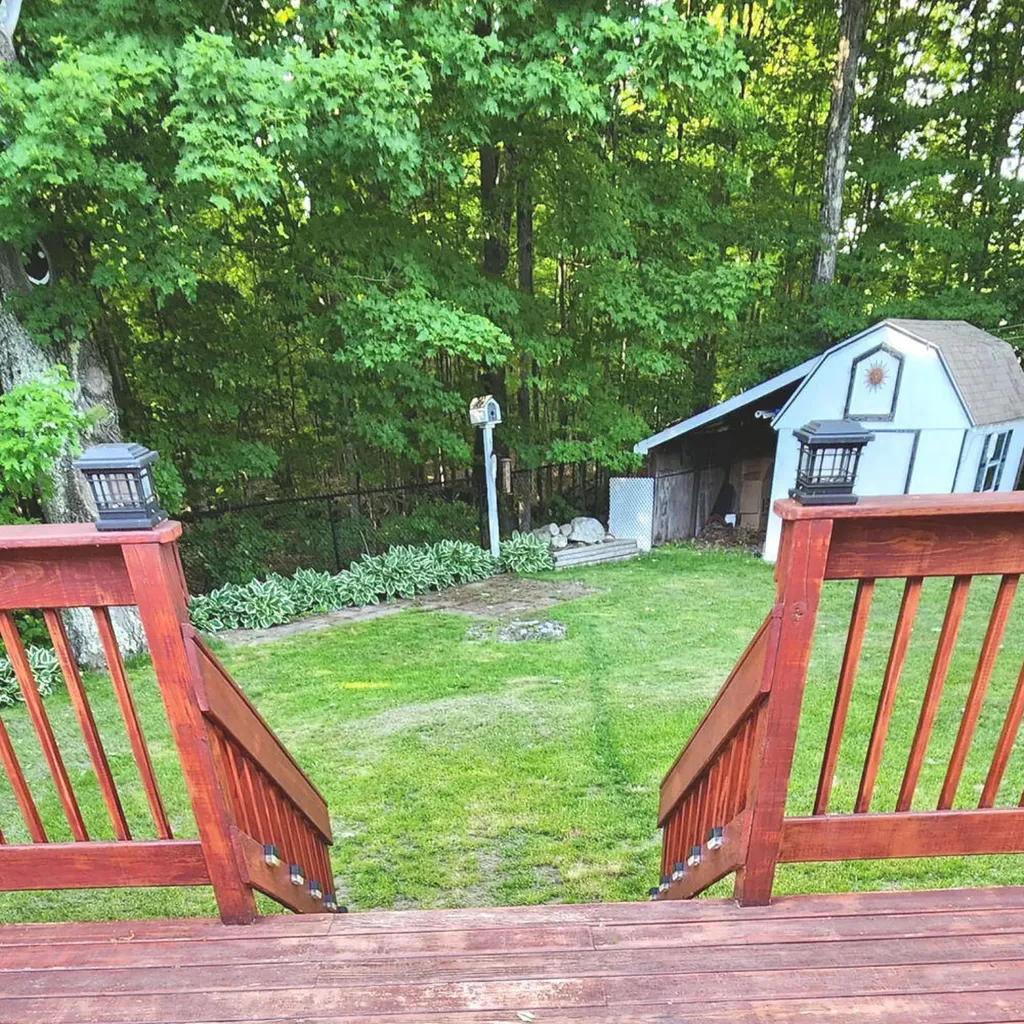 17 Rolfe Circle Gardiner ME 04345