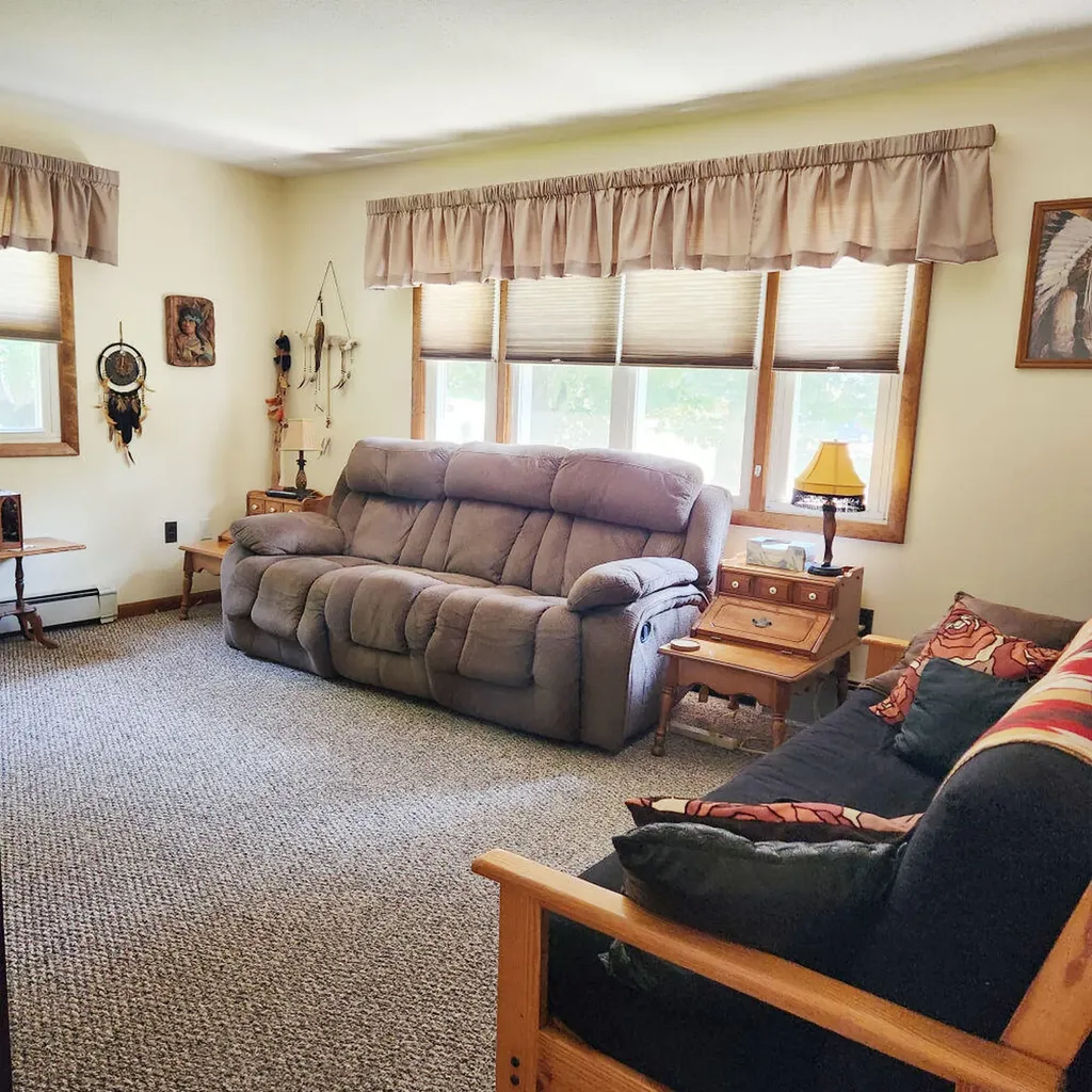 17 Rolfe Circle Gardiner ME 04345