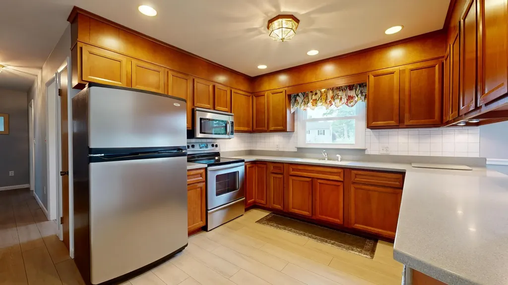 54 Brooks Avenue Lewiston ME 04240