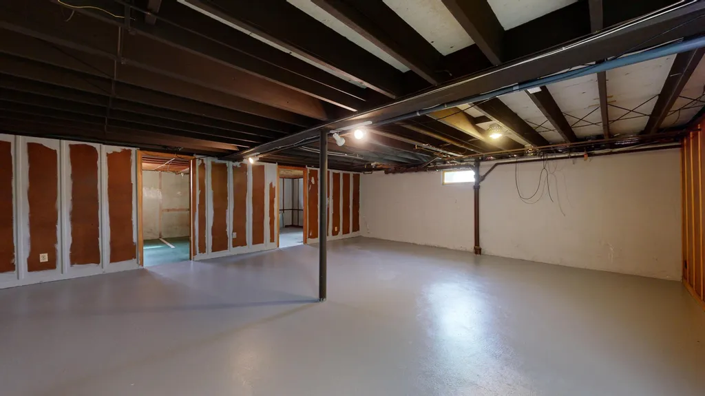 54 Brooks Avenue Lewiston ME 04240