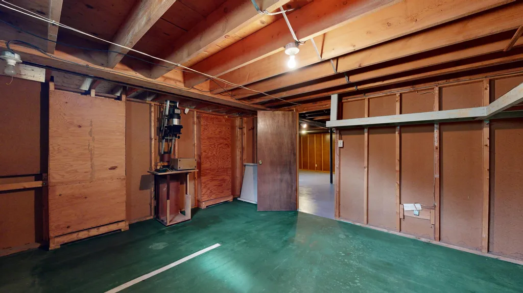 54 Brooks Avenue Lewiston ME 04240