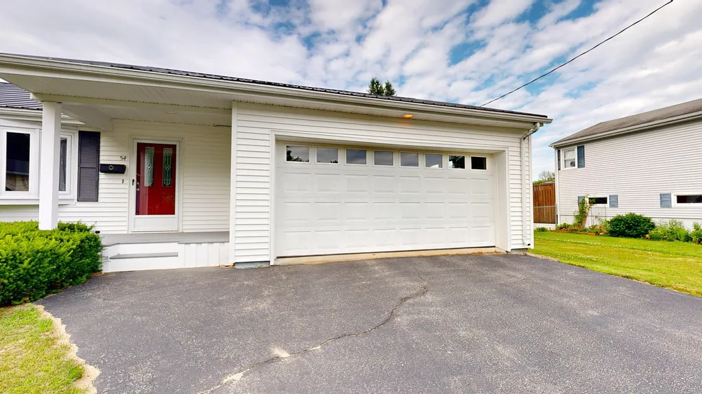 54 Brooks Avenue Lewiston ME 04240